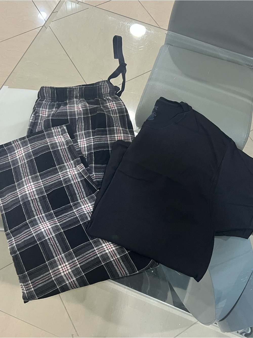 Men’s 2-Piece Pajama Set (t-shirt size XXL/ Pants size XL)